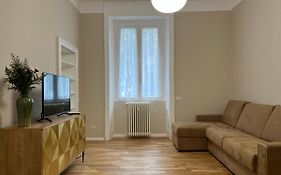 Regina By The Blue Twins Apartments Milano